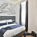 Luxury Galla Apartments In The City Center
